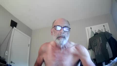 Snapshot of mrjames59 chatting on 08.01.26 mrjames59 online show from 08.01.26