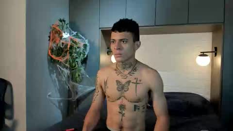 Snapshot of mrjustin_ chatting on 10.25.25 mrjustin_ online show from 10.25.25