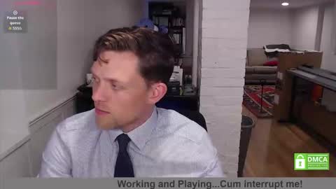 Snapshot of mrkenridge chatting on 05.19.26 mrkenridge online show from 05.19.26
