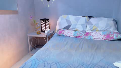 mrladybunnycock online show from 12.18.24