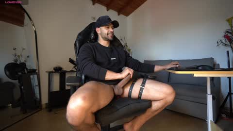 Snapshot of mrlouiss chatting on 02.04.25 Luis Instagram online show from 02.04.25