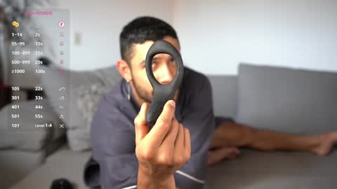 Snapshot of mrlouiss chatting on 03.05.25 Luis Instagram online show from 03.05.25