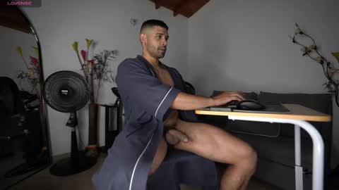 Snapshot of mrlouiss chatting on 03.07.25 Luis Instagram online show from 03.07.25