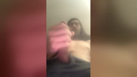 Snapshot of mrmoisty420 chatting on 01.12.26 mrmoisty420 online show from 01.12.26