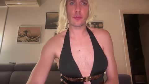 TaleOfLaura online show from 01.05.25