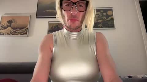 TaleOfLaura online show from 01.14.25