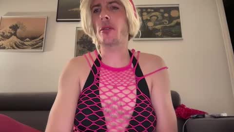 TaleOfLaura online show from 01.30.25