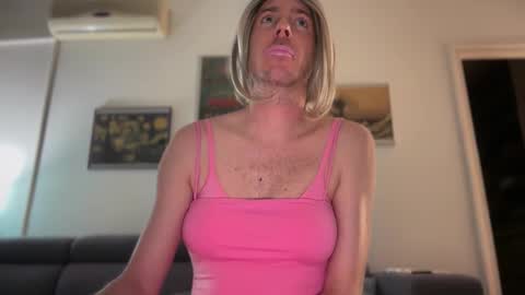 TaleOfLaura online show from 04.05.26