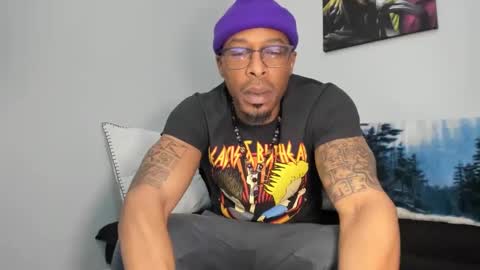 Snapshot of mromg007 chatting on 02.24.25 mromg007 online show from 02.24.25