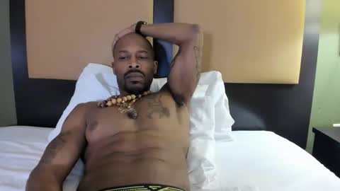 Snapshot of mromg007 chatting on 11.26.25 mromg007 online show from 11.26.25