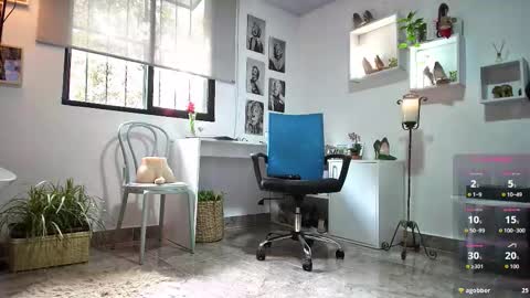 Snapshot of mrs_edha_ chatting on 09.23.25 Edha online show from 09.23.25