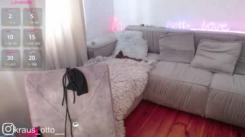 Snapshot of mrs_kitty69 chatting on 07.17.26 mrs kitty69 online show from 07.17.26