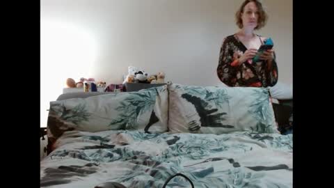 Snapshot of mrs_velvet_vixen_and_mr_stud chatting on 10.23.25 Mrs Velvet Vixen online show from 10.23.25