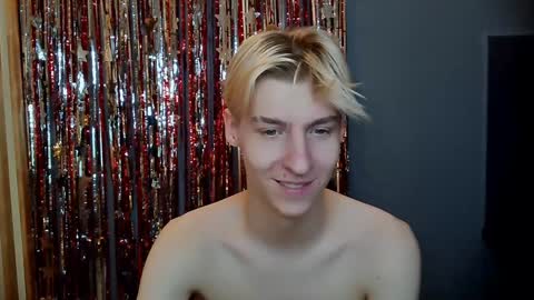 Snapshot of mrsexycum4u chatting on 12.30.24 Adam online show from 12.30.24