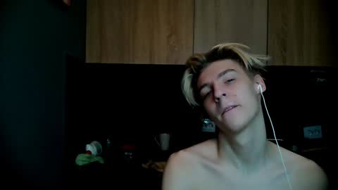 Snapshot of mrsexycum4u chatting on 01.28.25 Adam online show from 01.28.25