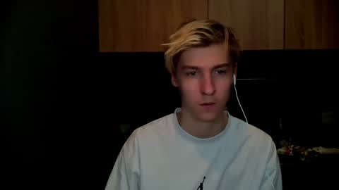 Snapshot of mrsexycum4u chatting on 02.01.25 Adam online show from 02.01.25