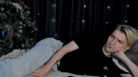 Snapshot of mrsexycum4u chatting on 02.03.25 Adam online show from 02.03.25