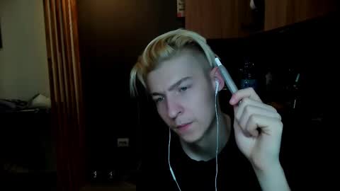 Snapshot of mrsexycum4u chatting on 02.23.25 Adam online show from 02.23.25