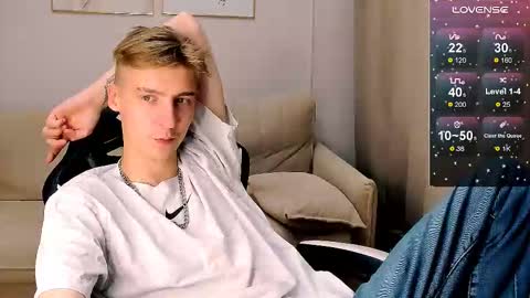 Snapshot of mrsexycum4u chatting on 10.19.25 Adam online show from 10.19.25