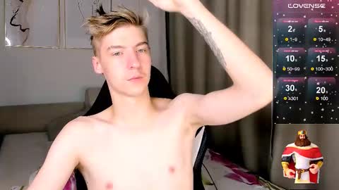 Snapshot of mrsexycum4u chatting on 10.30.25 Adam online show from 10.30.25