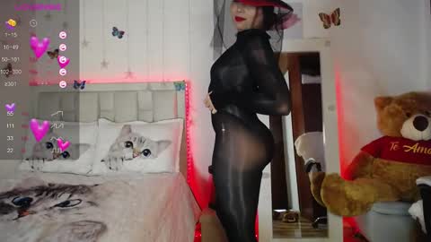 Tania online show from 02.14.25