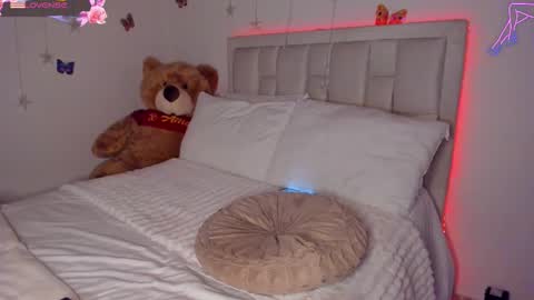 Tania online show from 12.15.25