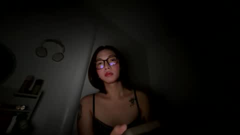 Snapshot of ms_behati chatting on 10.23.25 temptress behati online show from 10.23.25