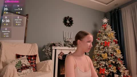 Snapshot of ms_evasweet chatting on 12.13.24 Eva 3 online show from 12.13.24