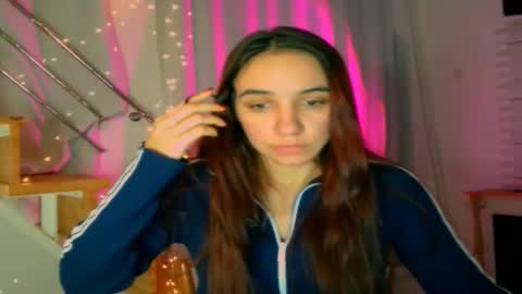 ms_sophiee online show from 01.04.25