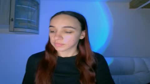 ms_sophiee online show from 02.15.25