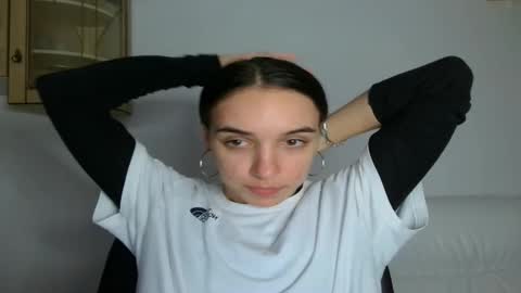 ms_sophiee online show from 03.12.25
