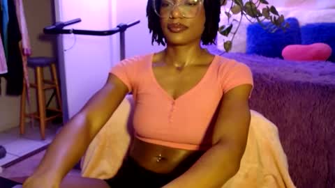 Snapshot of msemonibrown chatting on 11.26.25 CocoSage online show from 11.26.25