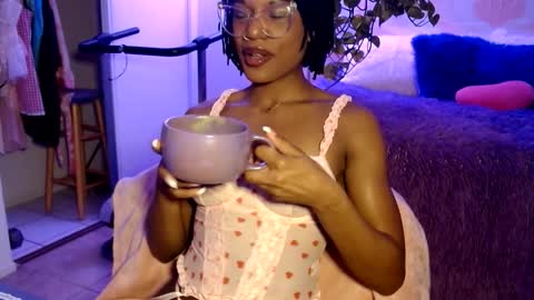 Snapshot of msemonibrown chatting on 12.17.25 CocoSage online show from 12.17.25