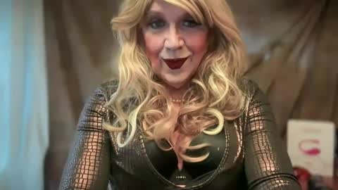 Snapshot of mskarentoy chatting on 10.07.25 mskarentoy online show from 10.07.25