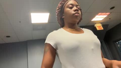 mskitty000 online show from 11.01.25