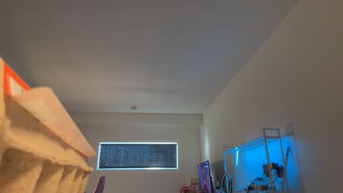 mskitty000 online show from 12.03.25