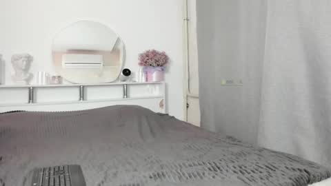 Laurka online show from 09.20.25