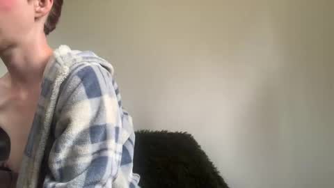 Snapshot of msprissylynx chatting on 10.06.25 Adela Rose MsPrissyLynx online show from 10.06.25