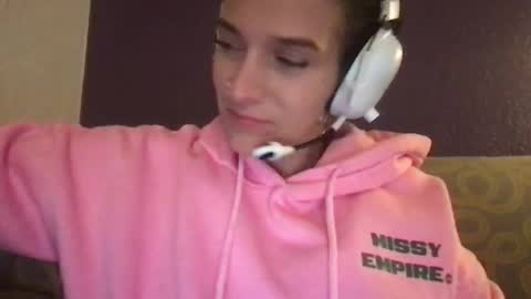 Tara Jane online show from 11.29.25