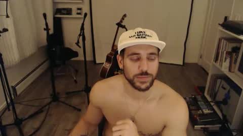 muchachote_ online show from 12.20.25