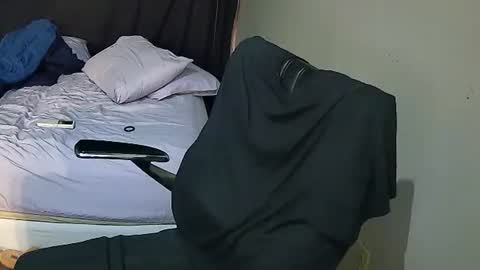 Muffdiver online show from 02.24.25