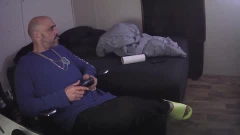 Muffdiver online show from 02.11.26