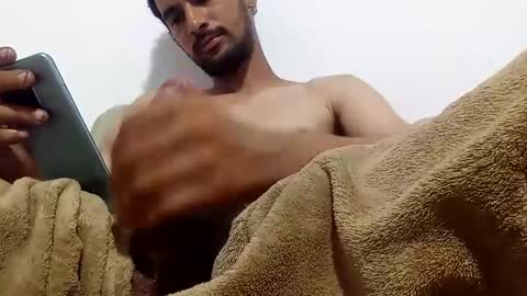 Snapshot of muhwzhydnyei chatting on 03.14.26 muhwzhydnyei online show from 03.14.26