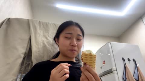 Mia online show from 02.02.26