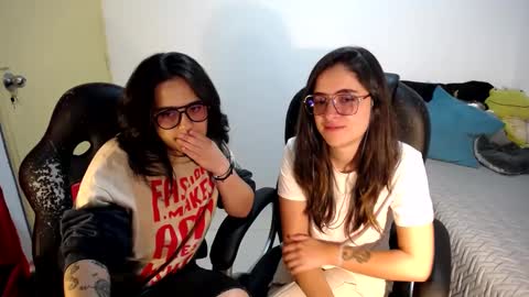 Snapshot of multiorgasmic_6 chatting on 09.16.25 Dani and Alex online show from 09.16.25