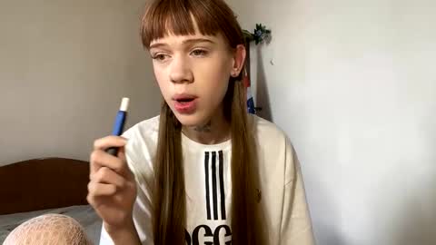 Snapshot of mun_poli chatting on 09.21.25 Polik online show from 09.21.25