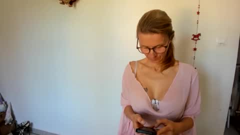 LOVELY JULIA  Peter DAY online show from 03.26.26