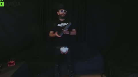 Snapshot of muratturkei chatting on 11.01.25 MasterBros online show from 11.01.25