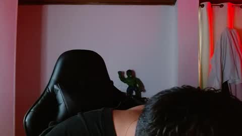 Snapshot of muscle_cock32 chatting on 10.14.25 David Big online show from 10.14.25