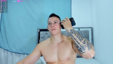 Snapshot of muscle_king_cum chatting on 01.17.25 muscle_king_cum online show from 01.17.25
